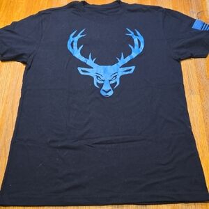 Bucked Up Men Small Black Blue Deer Graphic Hunting Short Sleeve Crew Neck Shirt